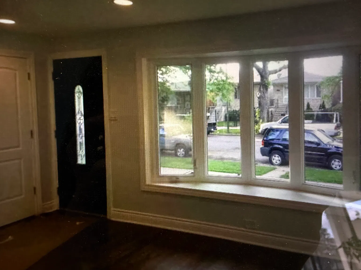 5 bed, 1080 sqft, $1,700 — Photo 4