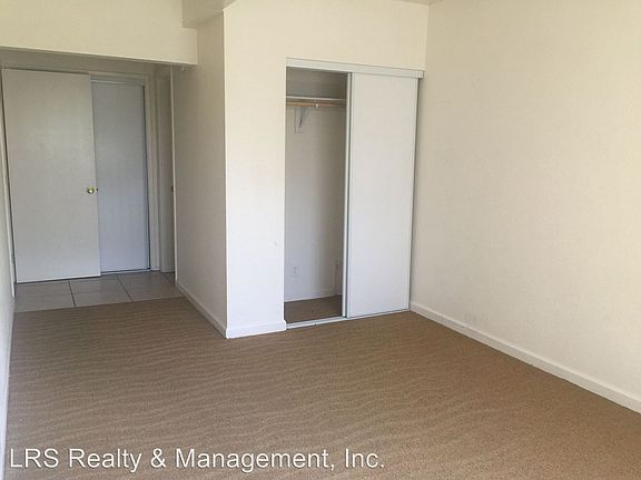 5th image of 3511 Chicago Ave