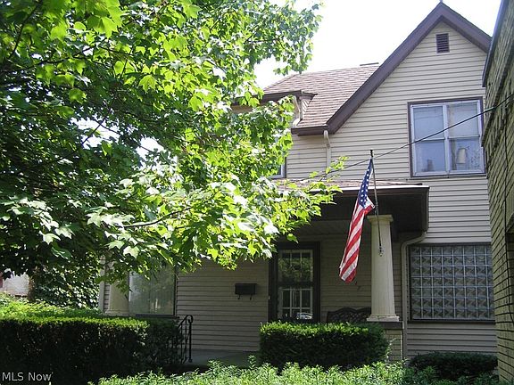 4th image of 17917-19 Detroit Ave