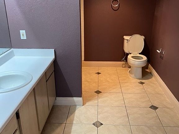 2nd image of 1150 N Buffalo Dr APT 2017