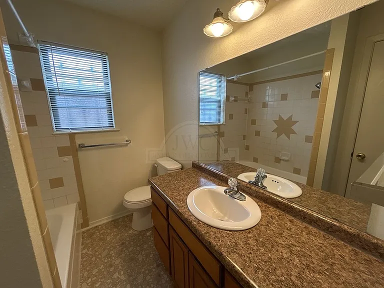 3422 Chisholm Trl — Photo 17