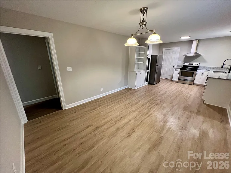 765 8th Avenue Dr SE — Photo 5
