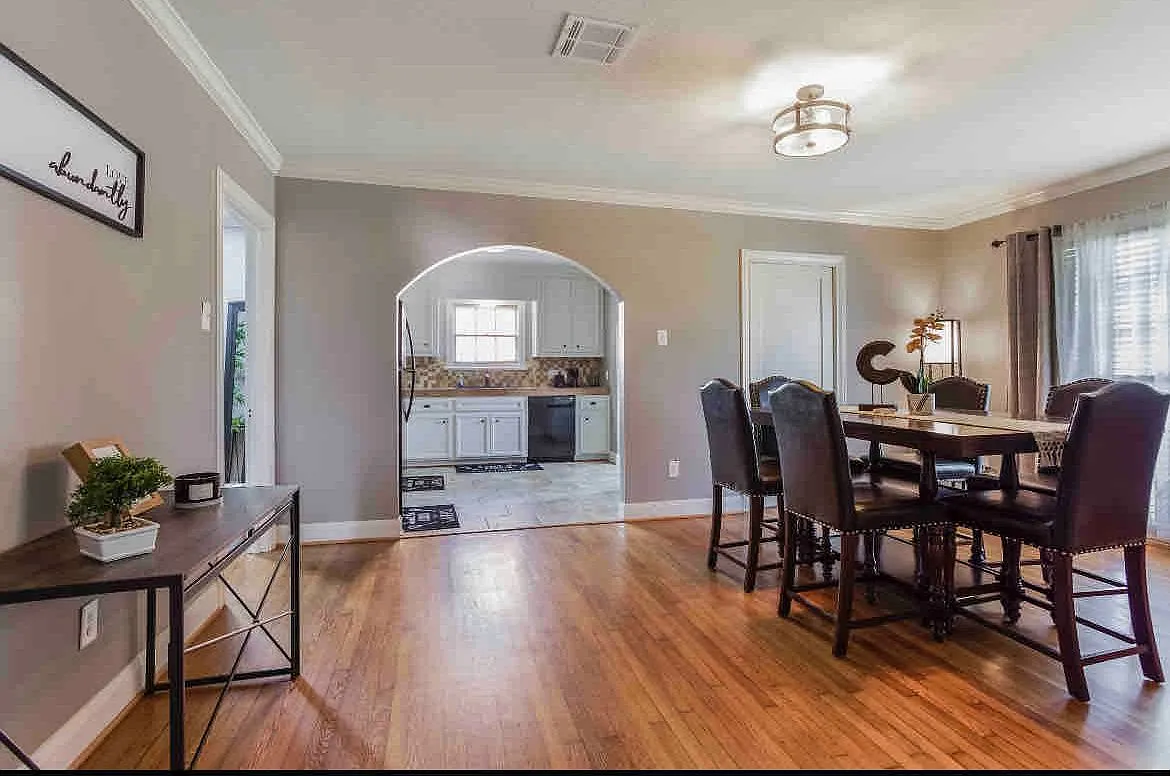 2 bed, 2.0 bath, 2000 sqft, $2,500 — Photo 4