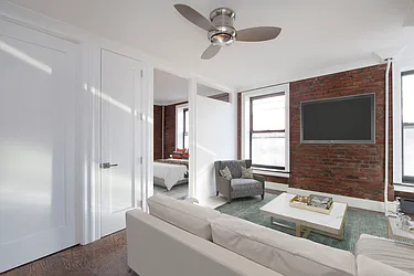 Rented by R New York