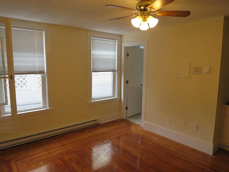14 Garrison Ave #4 — Photo 2