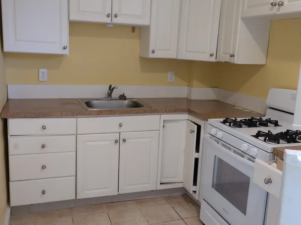 167 Elk St #1R, Albany, NY 12210