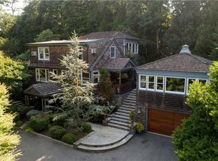 102 Green End Ave, Middletown, RI 02842