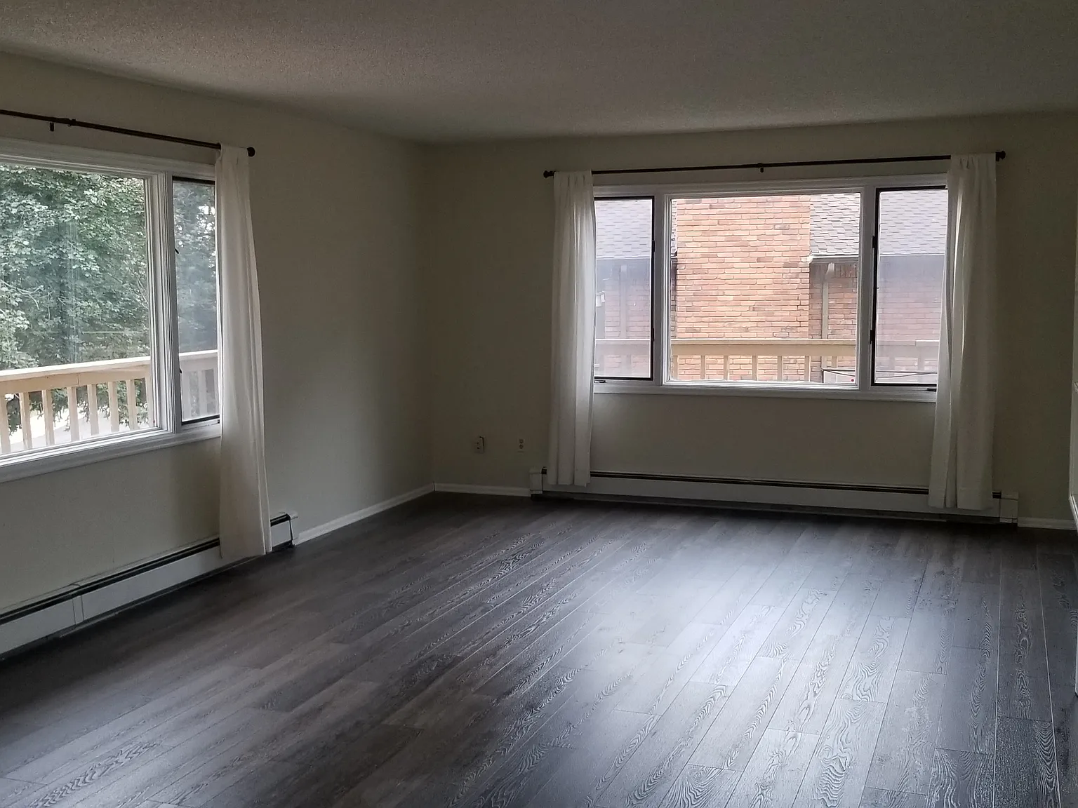 4 bed, 3168 sqft, $2,500 — Photo 2