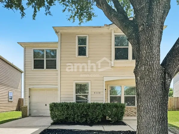 3443 Becker Glen St, Fresno, TX 77545