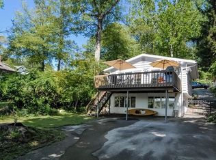 160 W Shore Dr, Putnam Valley, NY 10579