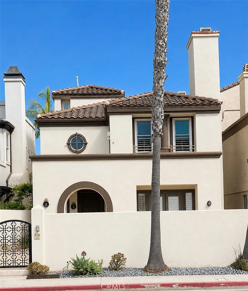 3 bed, 3.5 bath, 3055 sqft, $7,500 — Photo 1