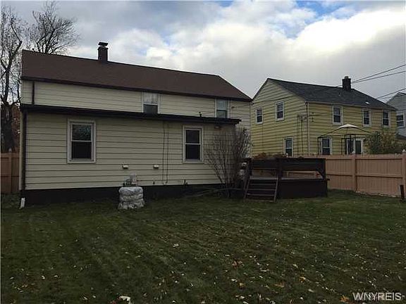 2nd image of 1715 Colvin Blvd