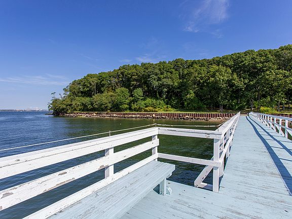 4th image of 99 Cornwells Beach Road
