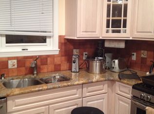182 Cochran Pl, Valley Stream, NY 11581