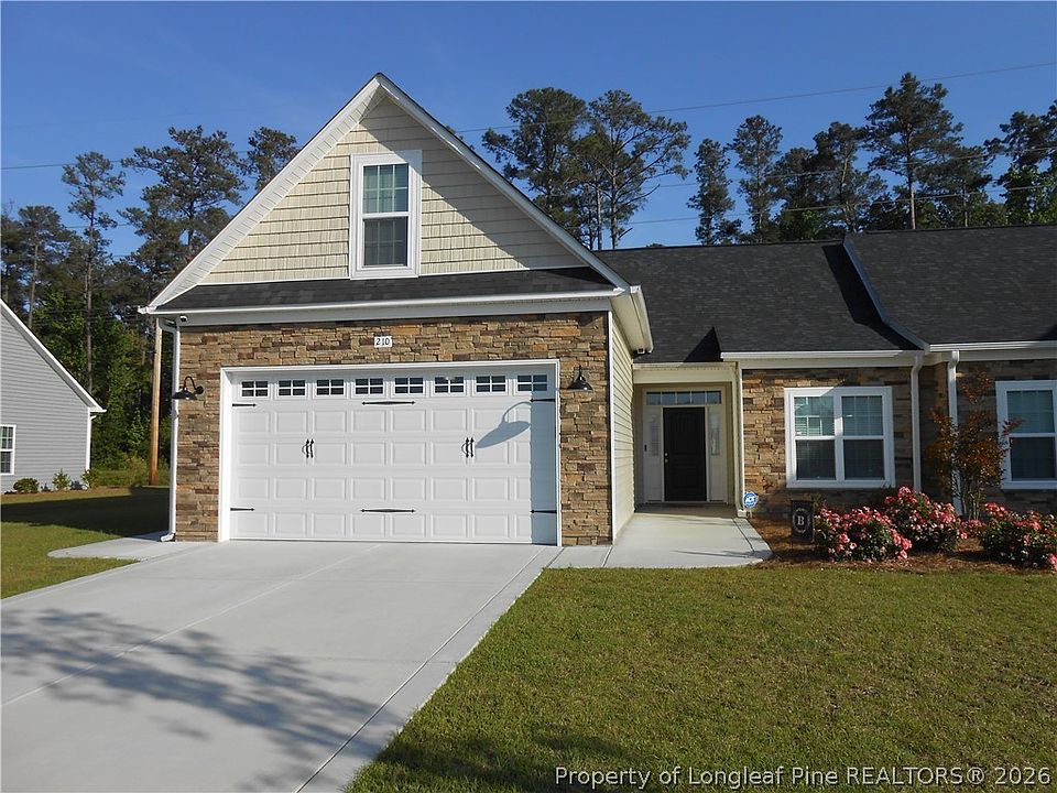 1st image of 210 Oak Pointe Cir