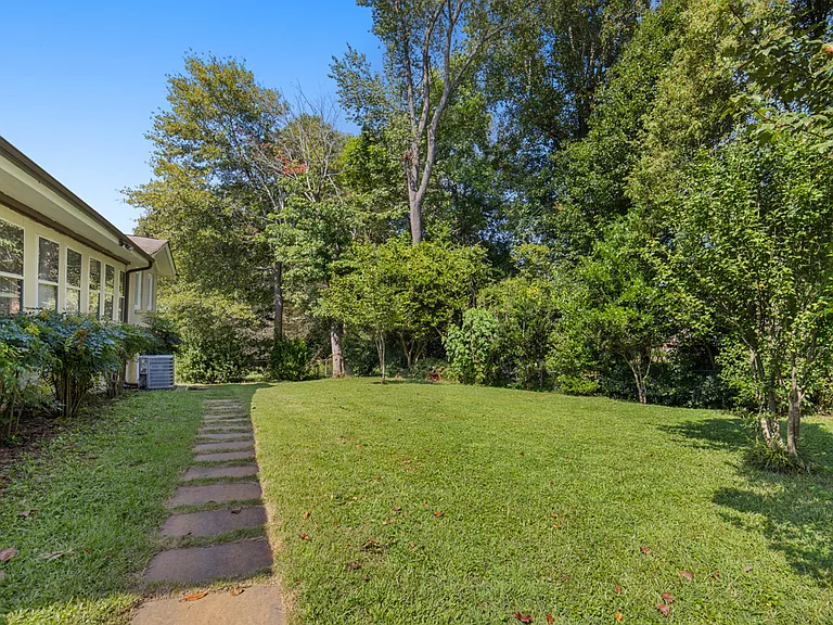 3724 Greentree Farms Dr — Photo 11