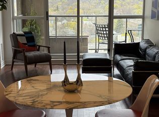 The Rosedale Ravine Residences, Toronto, ON M4W 3W9