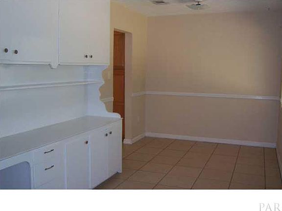 4th image of 5398 Park Ave