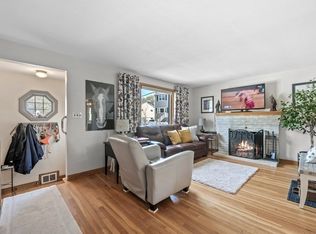 4 Graybriar Ln, Lynn, MA 01902