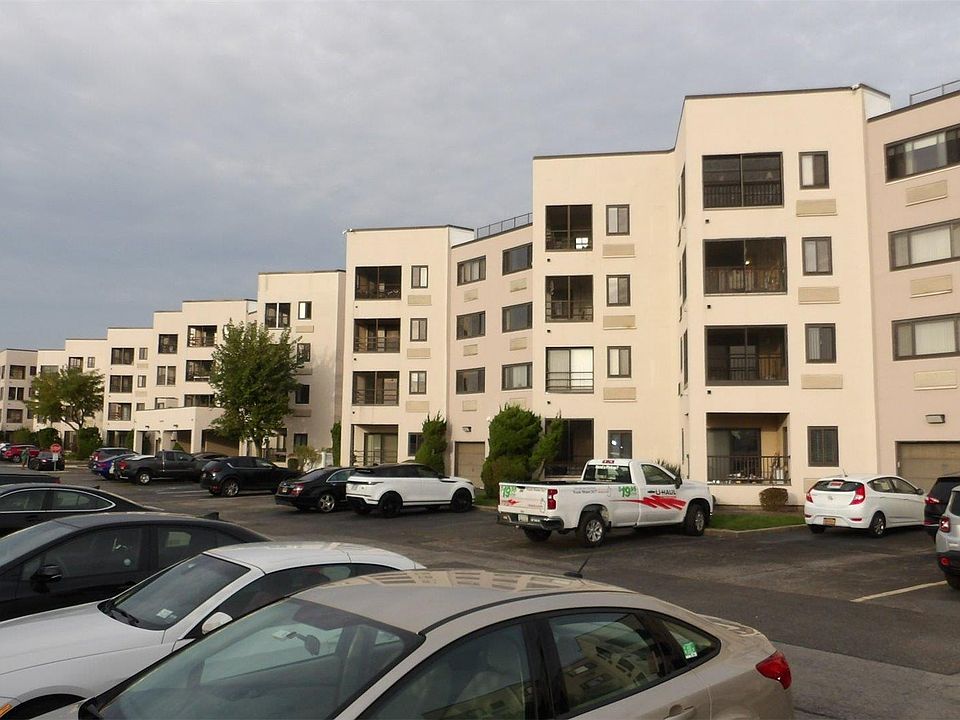 1st image of 725 Miller Avenue #417