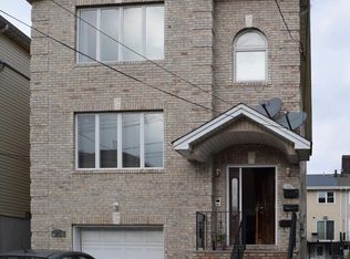 27 Mulock Pl, East Newark, NJ 07029