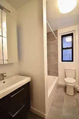 Rented by Skyward | media 27