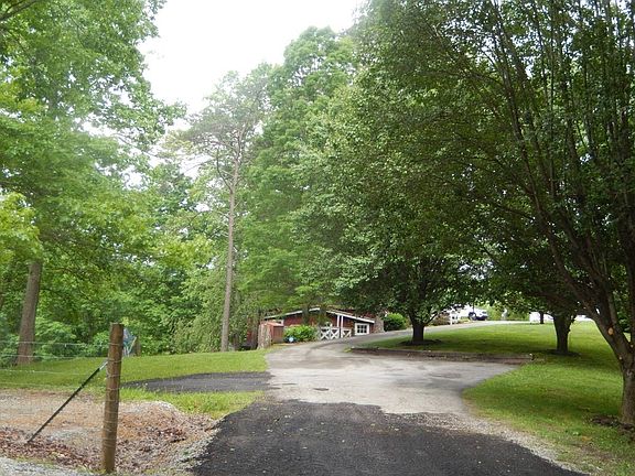 4th image of 155 Crabtree Rd