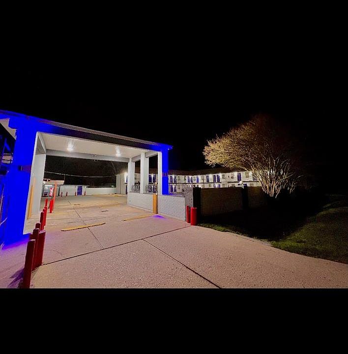 1st image of 9202 Homestead Rd