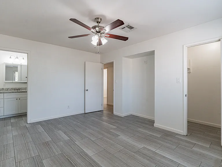 1262 E Hermosa Dr — Photo 26