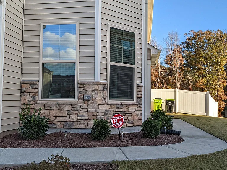 1127 Longitude Dr — Photo 2
