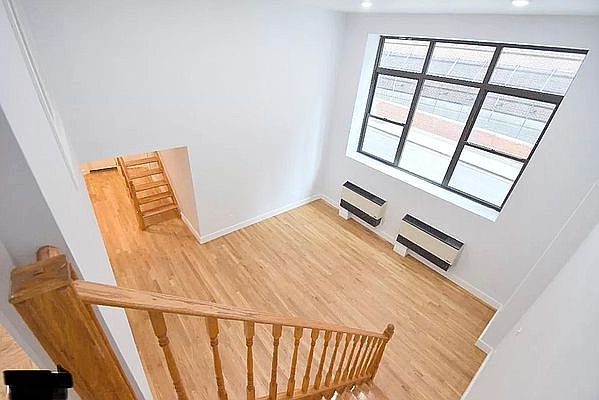 1st image of 207 E 37th St APT 1G