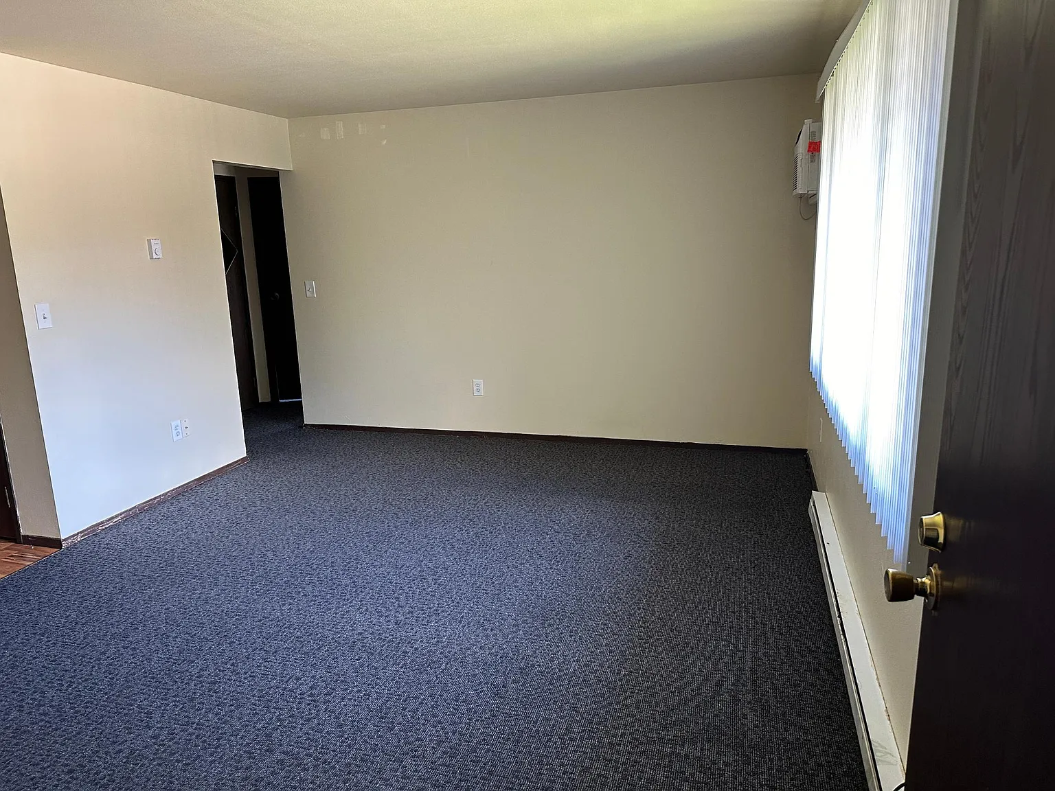 1661 S 115th Ct — Photo 3