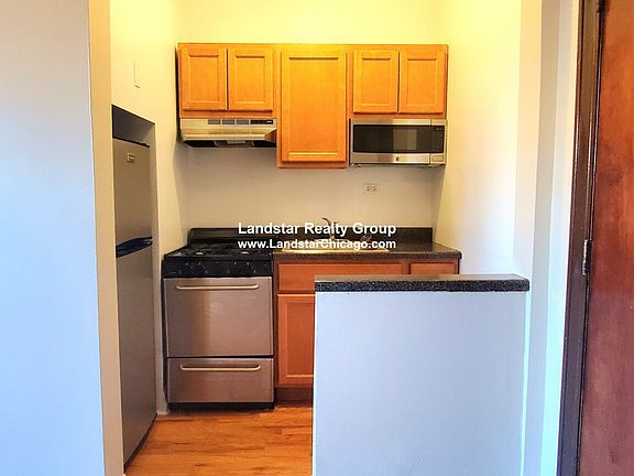 5th image of 948 W Cuyler Ave APT 308