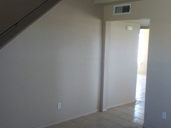 3rd image of 11055 Stonebridge Dr