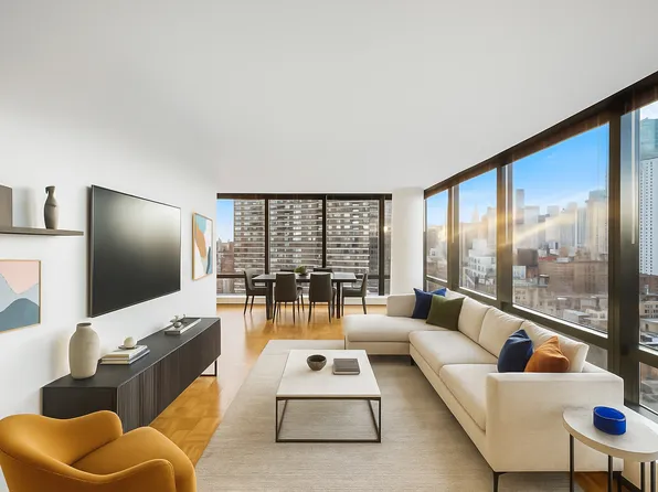 420 East 61st Street image 2 of 14