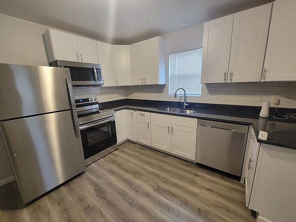 2nd image of 3801 Fayette Dr