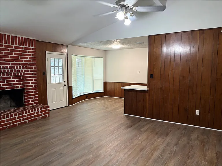 12719 Huntington Field Dr — Photo 25