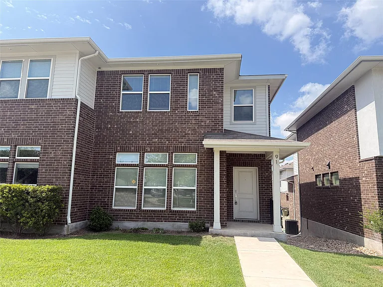 605 W South St #91 — Photo 1