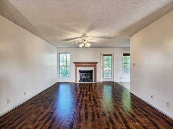 5th image of 3393 Summerfield Dr