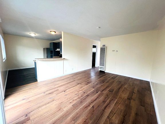 2nd image of 25039 Cypress Ave #9