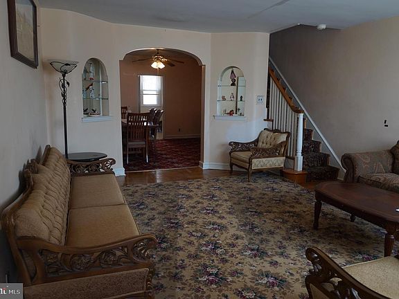 4th image of 4437 Princeton Ave