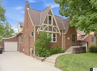 6028 Poppleton Ave, Omaha, NE 68106