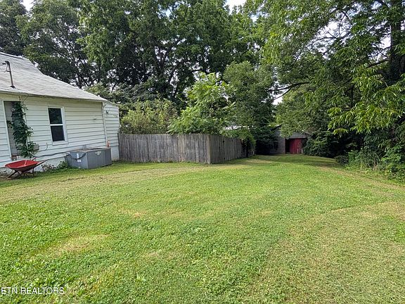 5th image of 8501 Garrison Dr