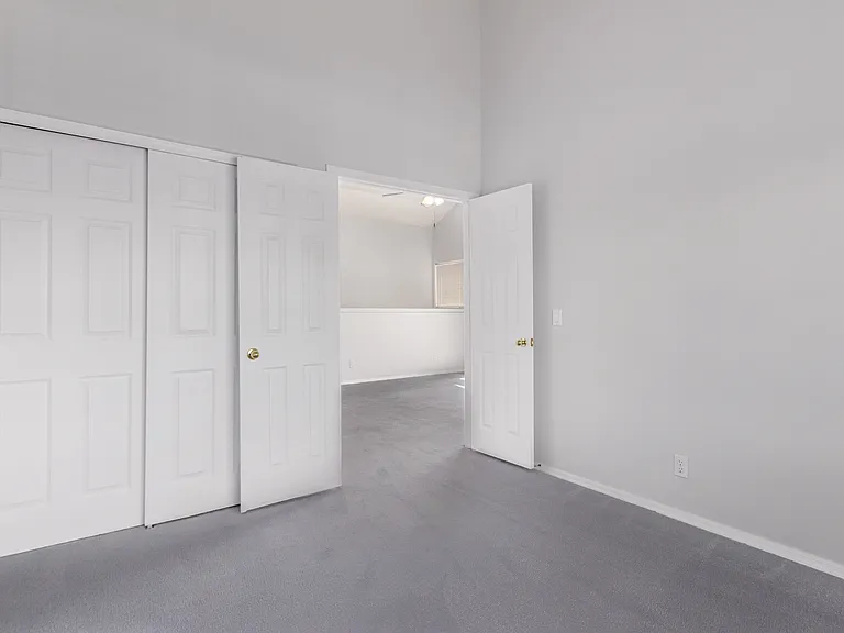 1633 E Lakeside Dr #143 — Photo 12
