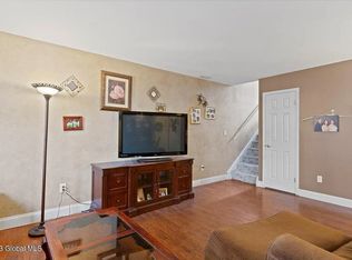 8 E Haystack Rd, Clifton Park, NY 12065