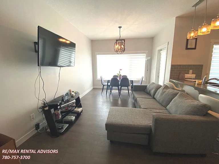 3424 Cameron Heights Cv NW — Photo 5