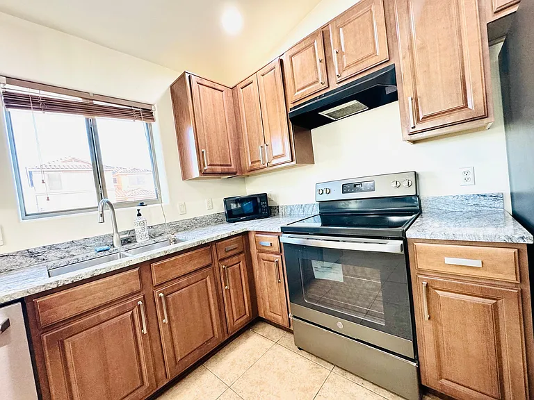 8475 S Otis Dr — Photo 22