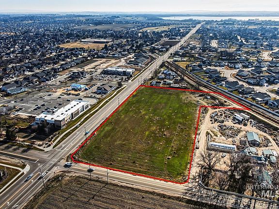 3rd image of 905 S Middleton Rd