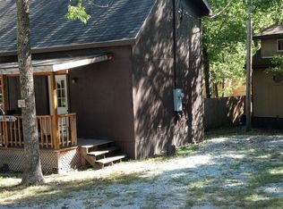 123 Poison Ivy Ln, Hollister, MO 65672