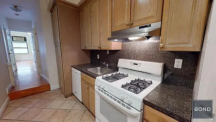 Rented by Bond New York